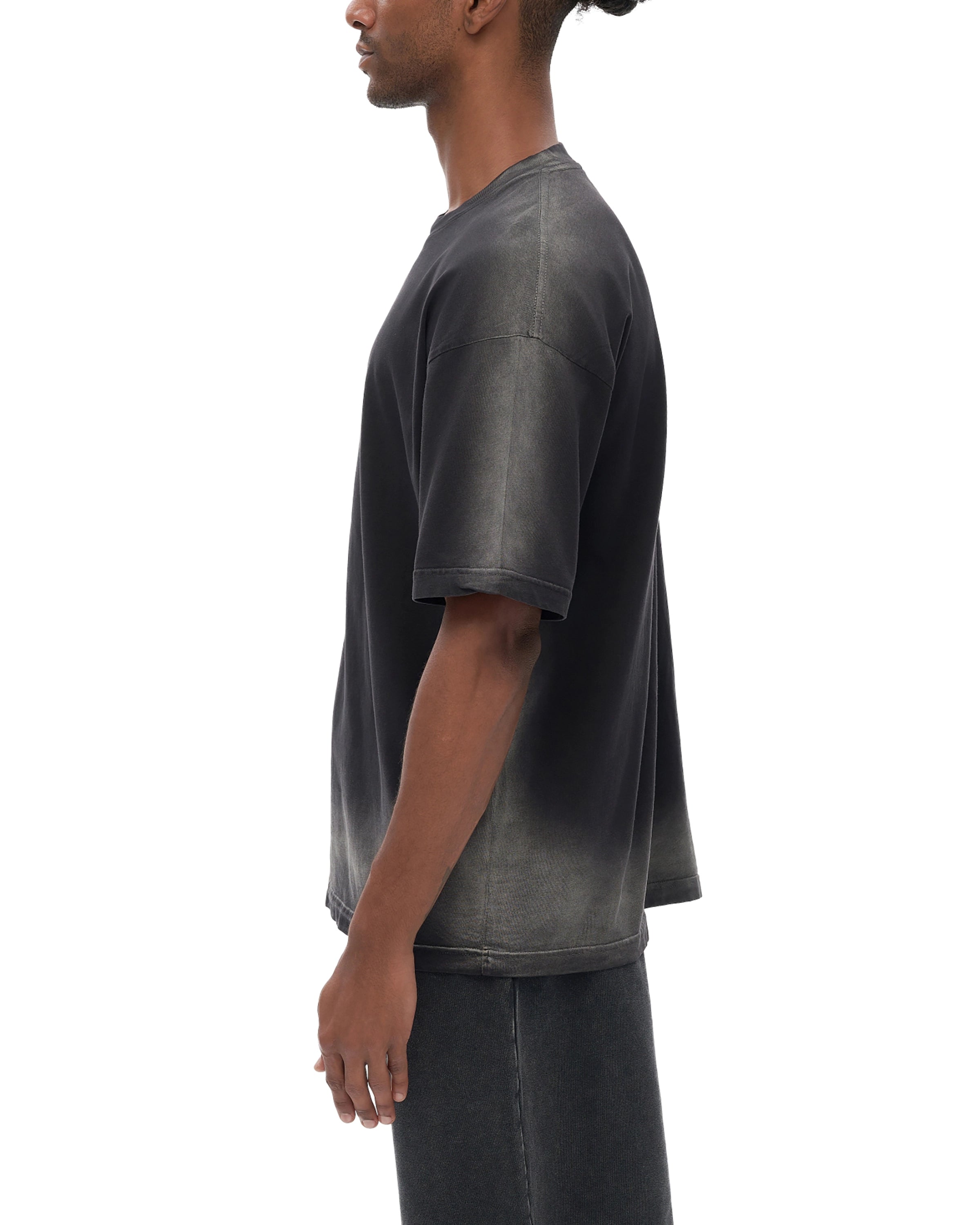 Black Streetwear Sunfade Edge T-shirt Side Look - Hanggerrz