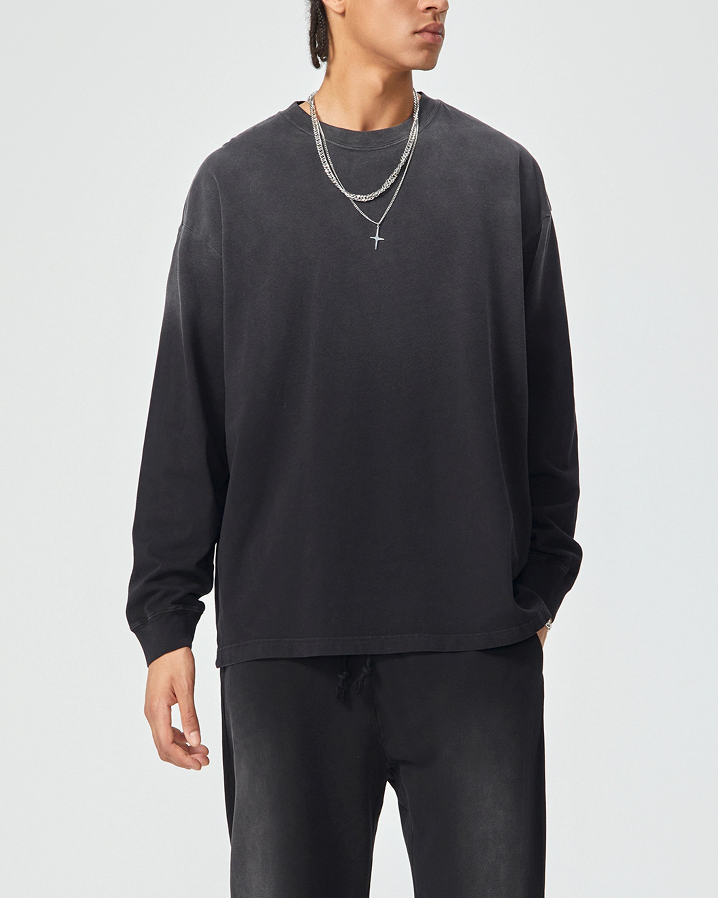 Gradient Vintage Washed Long Sleeve Tee Close Front Look - Hanggerrz